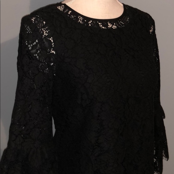 Banana Republic black lace bell sleeve dress - Picture 4 of 8